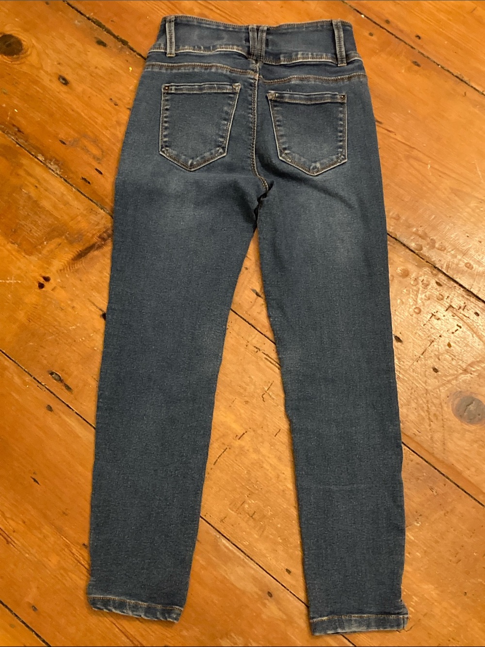 Curve Appeal 2 pairs of Women’s Petite Jeans Blue and Black Size:2/26 - Picture 6 of 11